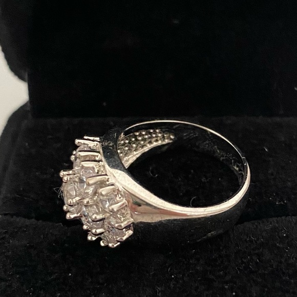 Vivah Fashion Ring - Picture 2 of 7